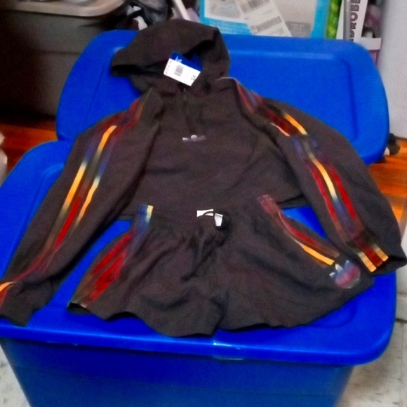 Adidas Thin Jacket Shorts Matching Set Size X-SMALL Fits Like a Small/Medium - Picture 1 of 7